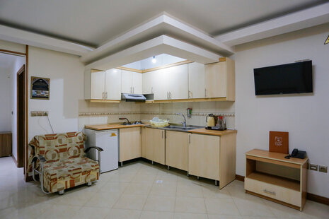 اتاق (4نفره) در هتل آپارتمان در مشهد