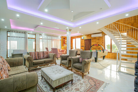 ویلا سه خواب استخرآبگرم در چهارباغ