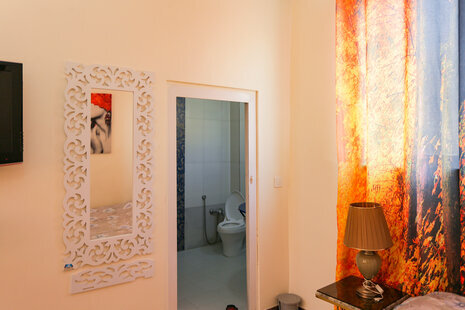 سوئیت مبله 30 متری 3 در خیابان پلیس