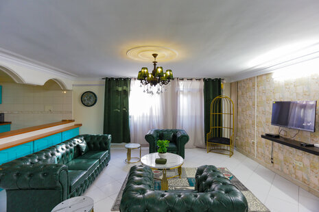 آپارتمان جکوزی دار دوخواب پریمیوم پلازا 1 در سعادت آباد