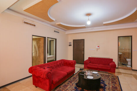 آپارتمان مبله طبقه دوم در باغ فیض