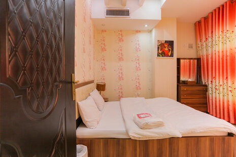 آپارتمان مبله تک خواب  واحد 9 در صادقیه