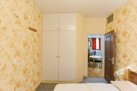 آپارتمان مبله دوخواب واحد 1 در شهرک گلستان