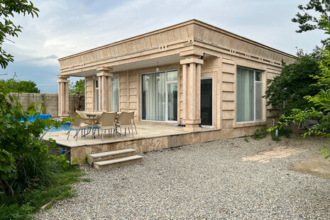 ویلا استخردار دوخواب مبله در چهارباغ