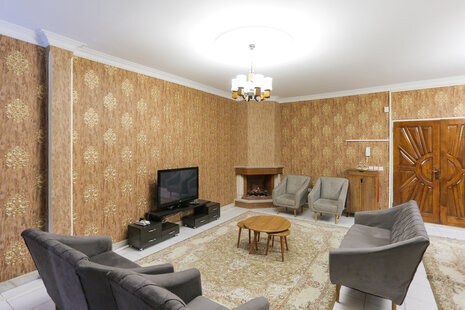 آپارتمان مبله دوخواب واحد 2 در آیت الله کاشانی