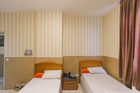 اتاق 303 صدریه در مهمانپذیر میدان خراسان