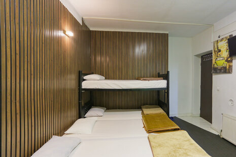 سوئیت اسلامی واحد 301 در بلوار کشاورز