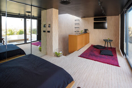 سوئیتVIPدر خانه مسافر در اصفهان