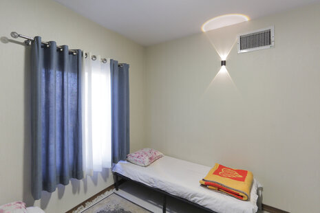 اتاق 119 بدون سرویس در مهمانپذیر میدان خراسان