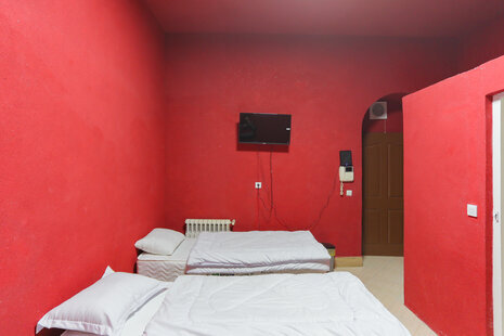 واحد سه نفره 103 در مسافرخانه میدان فردوسی