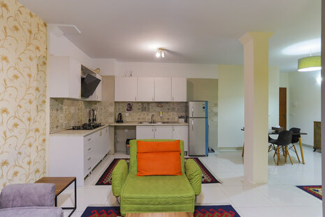 آپارتمان مبله دوخواب جنوبی در شهرک غرب