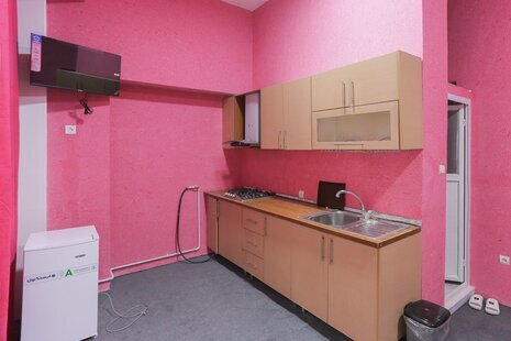 واحد سه نفره در مسافرخانه در میدان فردوسی