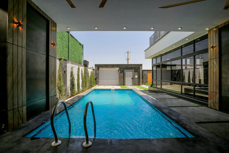 ویلا دوبلکس مدرن استخر آبگرم در کردان