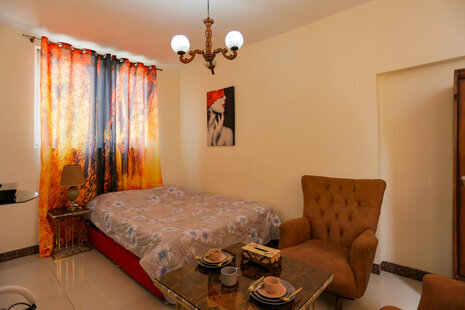 سوئیت مبله 30 متری 3 در خیابان پلیس