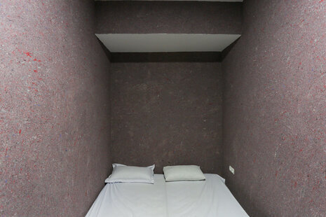 واحد تکخواب پنج نفره در مسافرخانه در میدان فردوسی