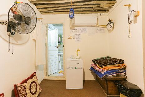 اتاق گل یاسمین در بومگری بندر لافت