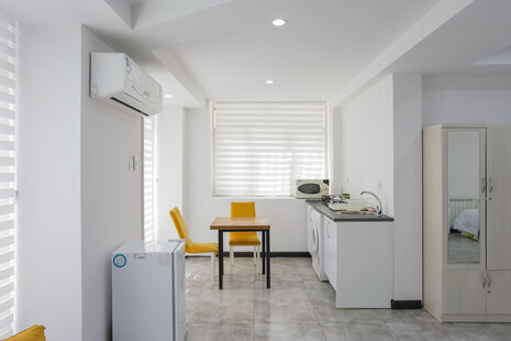 سوئیت مبله همکف در شریعتی