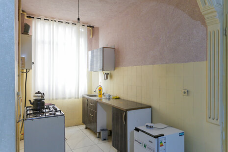 آپارتمان مبله تکخواب سپید 2 در خیابان مالک اشتر