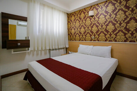 اتاق (4نفره) در هتل آپارتمان در مشهد