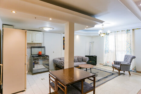 سوئیت مبله ناطقیان 2 در نیاوران