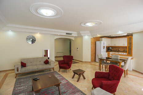 آپارتمان مبله طبقه سوم در ونک