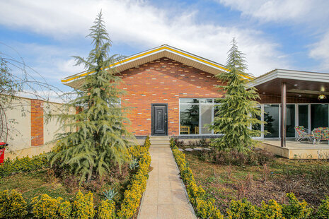 خانه ویلایی دوخواب استخردار در کردان