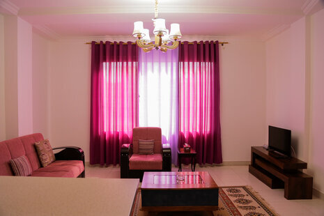 آپارتمان مبله یک خواب درمیرمهنا کیش دنج 13