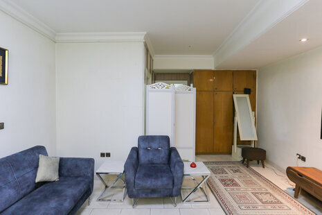 آپارتمان مبله تکخواب همکف در میدان ولیعصر