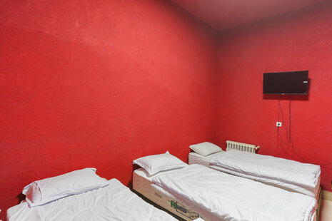 واحد سه نفره 103 در مسافرخانه میدان فردوسی