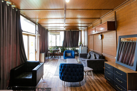 سوئیت مبله روف گاردن دار در سعادت آباد