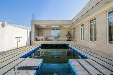 ویلا استخردار روبازدر سنقرآباد چهارباغ