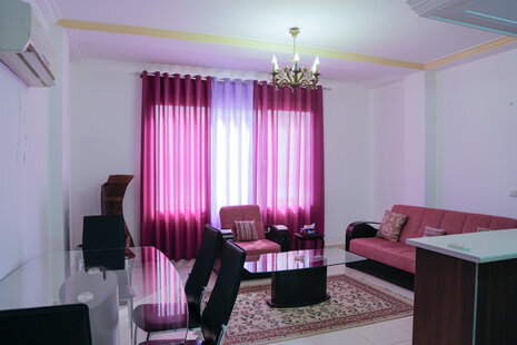 آپارتمان مبله یک خوابه درکیش دنج 14