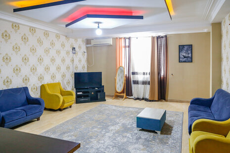 آپارتمان مبله دوخواب 7  امید یک در قشم