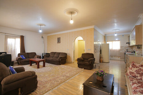 ویلا تکخواب استخر آبگرم در کردان