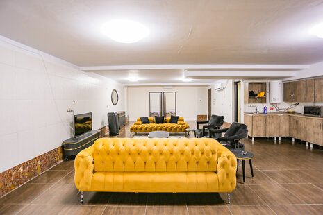 آپارتمان مبله (بیلیارد دار) زیر همکف دو خواب در فاطمی