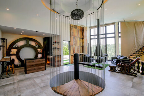 ویلا دوبلکس سه خواب مبله در چهارباغ