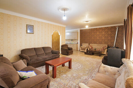 ویلا تکخواب استخر آبگرم در کردان