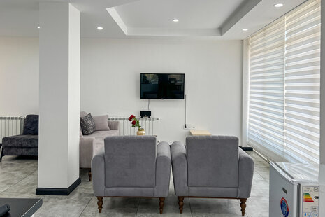 سوئیت مبله دوم در شریعتی