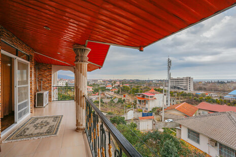 واحد تمشک 2 در طبقه دوم ویلا رامسر