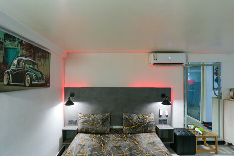 سوئیت جکوزی دار نقلی و لوکس اشرفی اصفهانی کد (09)