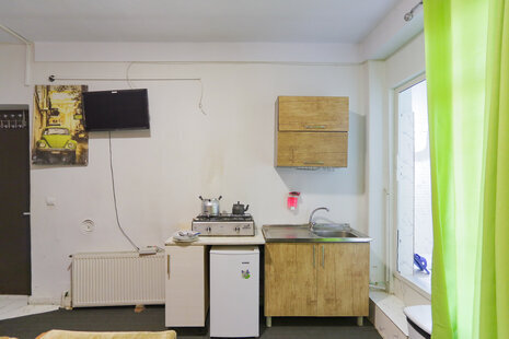 سوئیت اسلامی واحد 301 در بلوار کشاورز