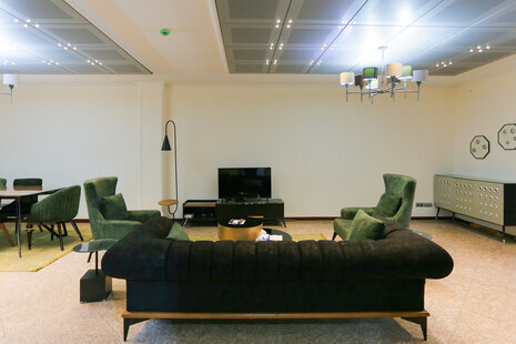 آپارتمان سه خواب لوکس در جردن 12