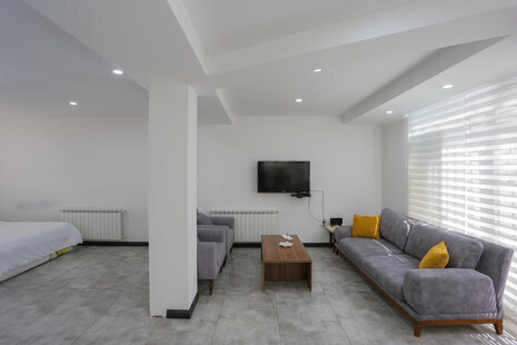 سوئیت مبله همکف در شریعتی