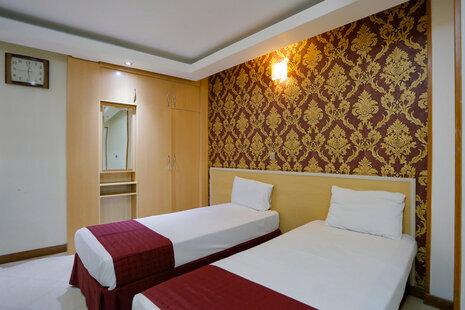 اتاق (4نفره) در هتل آپارتمان در مشهد