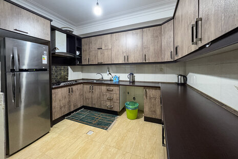 آپارتمان مبله تکخواب 6  امید یک در قشم