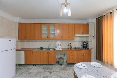 آپارتمان مبله سه خواب در شهرک گلستان