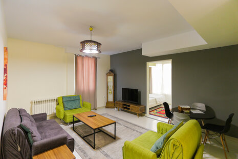 آپارتمان مبله دوخواب شمالی در شهرک غرب