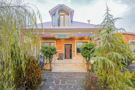 ویلا سه خواب استخرآبگرم در چهارباغ