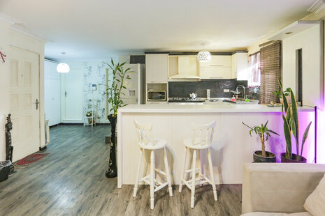 سوئیت تمیز وشیک در ستارخان