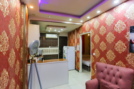 آپارتمان مبله تکخواب طبقه اول در خیابان جی